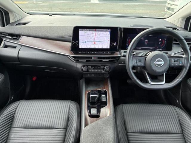 オーラ ４ＷＤ　Ｇ　ＦＯＵＲレザーエディション　ＢＯＳＥ／保証書／純正　ＳＤナビ／インテリジェントルームミラー／衝突安全装置／シートヒーター　前席／全方位モニター／車線逸脱防止支援システム／シート　合皮／プロパイロット／ヘッドランプ　ＬＥＤ　４ＷＤ（4枚目）