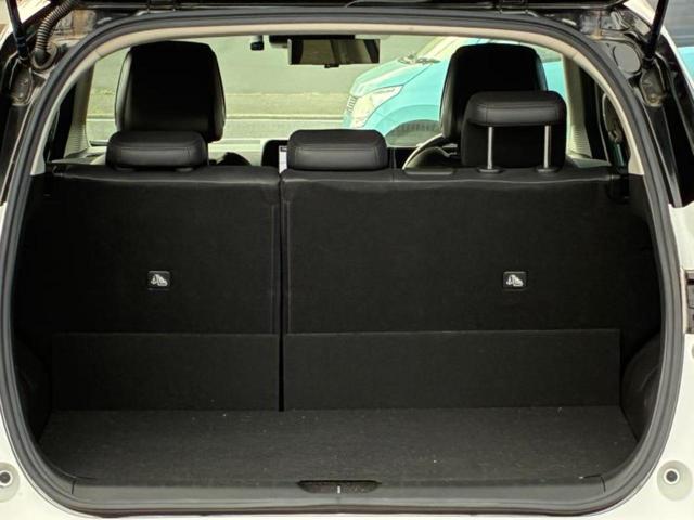 オーラ ４ＷＤ　Ｇ　ＦＯＵＲレザーエディション　ＢＯＳＥ／保証書／純正　ＳＤナビ／インテリジェントルームミラー／衝突安全装置／シートヒーター　前席／全方位モニター／車線逸脱防止支援システム／シート　合皮／プロパイロット／ヘッドランプ　ＬＥＤ　４ＷＤ（8枚目）