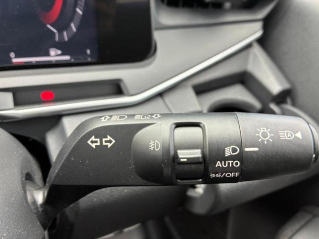 オーラ ４ＷＤ　Ｇ　ＦＯＵＲレザーエディション　ＢＯＳＥ／保証書／純正　ＳＤナビ／インテリジェントルームミラー／衝突安全装置／シートヒーター　前席／全方位モニター／車線逸脱防止支援システム／シート　合皮／プロパイロット／ヘッドランプ　ＬＥＤ　４ＷＤ（15枚目）