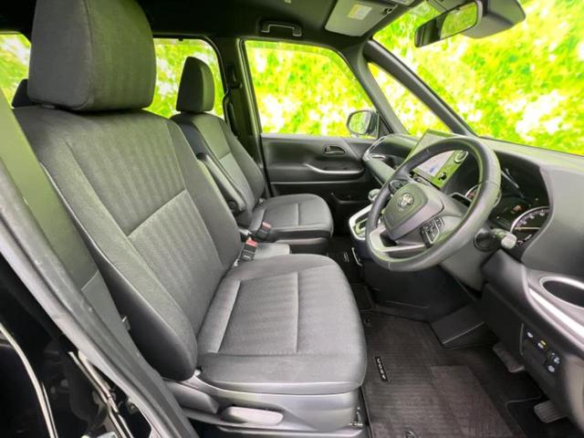 ヴォクシー ４ＷＤ　Ｓ－Ｇ　新品タイヤ／保証書／ディスプレイオーディオ＋ナビ／フリップダウンモニター／衝突安全装置／両側電動スライドドア／シートヒーター　前席／車線逸脱防止支援システム／ヘッドランプ　ＬＥＤ　衝突被害軽減システム（4枚目）