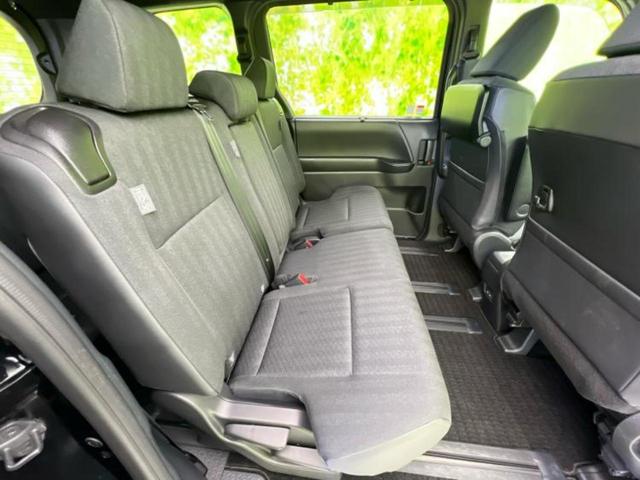 ヴォクシー ４ＷＤ　Ｓ－Ｇ　新品タイヤ／保証書／ディスプレイオーディオ＋ナビ／フリップダウンモニター／衝突安全装置／両側電動スライドドア／シートヒーター　前席／車線逸脱防止支援システム／ヘッドランプ　ＬＥＤ　衝突被害軽減システム（5枚目）