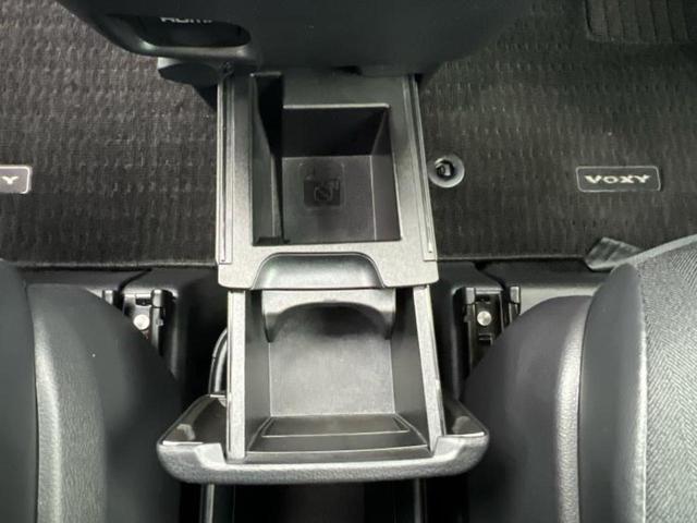 ヴォクシー ４ＷＤ　Ｓ－Ｇ　新品タイヤ／保証書／ディスプレイオーディオ＋ナビ／フリップダウンモニター／衝突安全装置／両側電動スライドドア／シートヒーター　前席／車線逸脱防止支援システム／ヘッドランプ　ＬＥＤ　衝突被害軽減システム（38枚目）