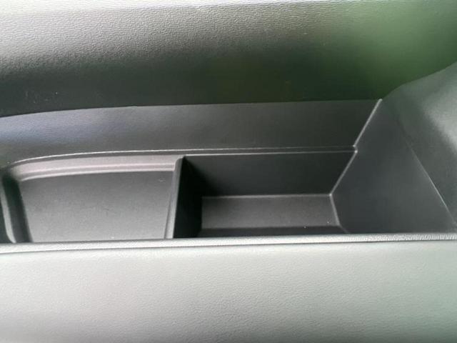 ヴォクシー ４ＷＤ　Ｓ－Ｇ　新品タイヤ／保証書／ディスプレイオーディオ＋ナビ／フリップダウンモニター／衝突安全装置／両側電動スライドドア／シートヒーター　前席／車線逸脱防止支援システム／ヘッドランプ　ＬＥＤ　衝突被害軽減システム（43枚目）