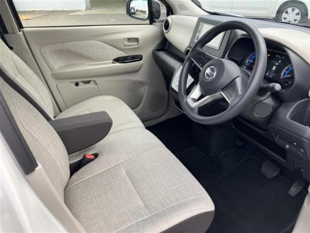 デイズ ４ＷＤ　Ｘ　保証書／ディスプレイオーディオ／衝突安全装置／シートヒーター／車線逸脱防止支援システム／Ｂｌｕｅｔｏｏｔｈ接続／ＥＢＤ付ＡＢＳ／横滑り防止装置／アイドリングストップ／バックモニター／エアバッグ　運転席（5枚目）