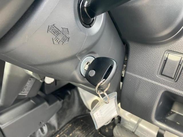 キャリイトラック ４ＷＤ　ＫＣスペシャル　新品タイヤ／保証書／衝突安全装置／車線逸脱防止支援システム／ＥＴＣ／ＥＢＤ付ＡＢＳ／横滑り防止装置／エアバッグ　運転席／エアバッグ　助手席／パワーウインドウ／キーレスエントリー／パワーステアリング（15枚目）