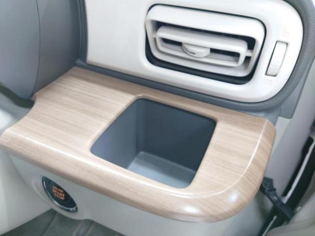 アルトラパン ４ＷＤ　Ｘ　純正　ＳＤナビ／衝突安全装置／シートヒーター　前席／ヘッドランプ　ＨＩＤ／Ｂｌｕｅｔｏｏｔｈ接続／ＥＴＣ／ＥＢＤ付ＡＢＳ／横滑り防止装置／アイドリングストップ／バックモニター／フルセグＴＶ／ＤＶＤ（36枚目）