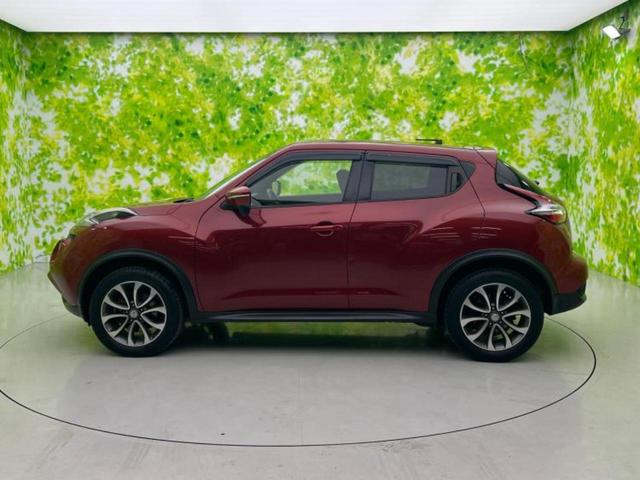 ジューク 4WD16GT FOUR 新品タイヤ/保証書/純正 SDナビ/エマージェンシーブレーキ/車線逸脱防止支援システム/ヘッドランプ HID/Bluetooth接続/ETC/EBD付ABS/横滑り防止装置/フルセグTV/DVD(2枚目)