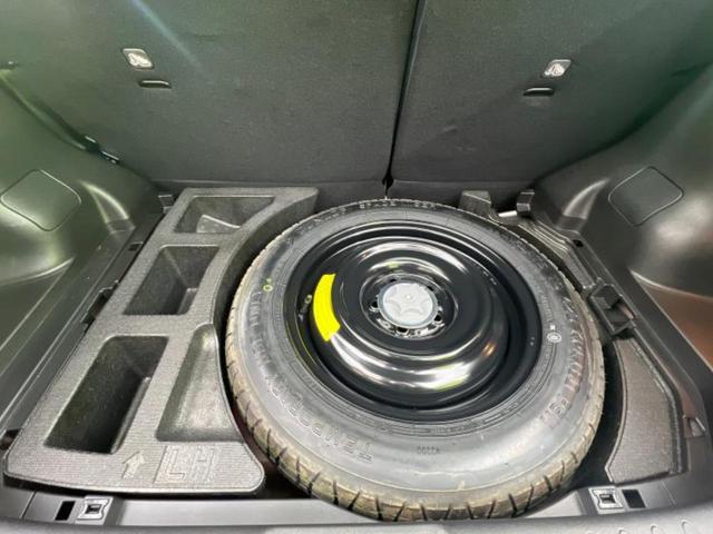 ジューク 4WD16GT FOUR 新品タイヤ/保証書/純正 SDナビ/エマージェンシーブレーキ/車線逸脱防止支援システム/ヘッドランプ HID/Bluetooth接続/ETC/EBD付ABS/横滑り防止装置/フルセグTV/DVD(24枚目)