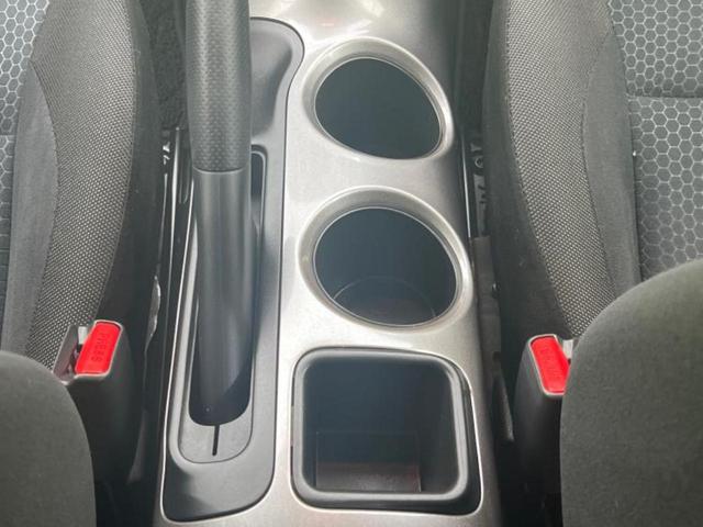 ジューク 4WD16GT FOUR 新品タイヤ/保証書/純正 SDナビ/エマージェンシーブレーキ/車線逸脱防止支援システム/ヘッドランプ HID/Bluetooth接続/ETC/EBD付ABS/横滑り防止装置/フルセグTV/DVD(31枚目)