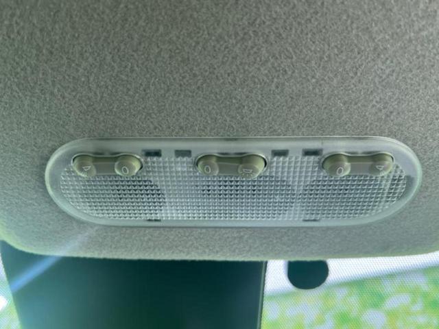 ジューク 4WD16GT FOUR 新品タイヤ/保証書/純正 SDナビ/エマージェンシーブレーキ/車線逸脱防止支援システム/ヘッドランプ HID/Bluetooth接続/ETC/EBD付ABS/横滑り防止装置/フルセグTV/DVD(35枚目)