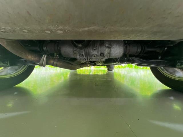 ジューク 4WD16GT FOUR 新品タイヤ/保証書/純正 SDナビ/エマージェンシーブレーキ/車線逸脱防止支援システム/ヘッドランプ HID/Bluetooth接続/ETC/EBD付ABS/横滑り防止装置/フルセグTV/DVD(43枚目)