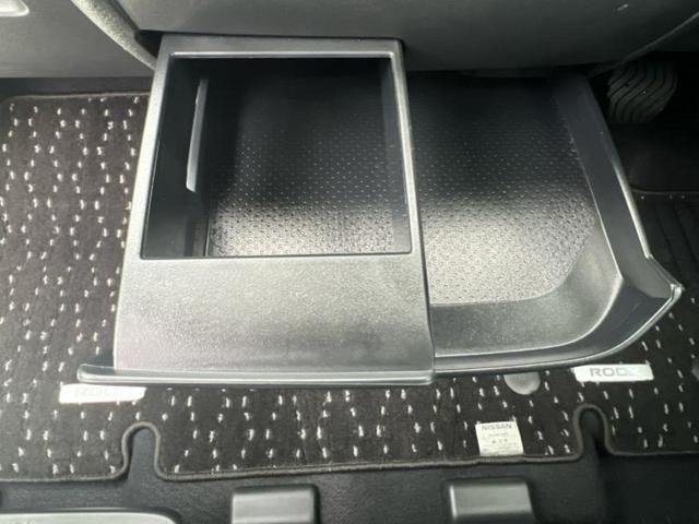 ルークス 4WDハイウェイスターGターボプロパイロットEd 新品タイヤ/保証書/純正 9インチ SDナビ/衝突安全装置/両側電動スライドドア/シートヒーター 前席/全方位モニター/車線逸脱防止支援システム/プロパイロット/ヘッドランプ LED 全周囲カメラ(37枚目)