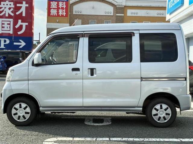 ハイゼットカーゴ ４ＷＤクルーズターボリミテッド　新品タイヤ／保証書／ＡＢＳ／エアバッグ　運転席／エアバッグ　助手席／パワーウインドウ／パワーステアリング／マニュアルエアコン／取扱説明書／ユーザー買取車／パワードアロック／アクセサリーソケット　４ＷＤ（2枚目）