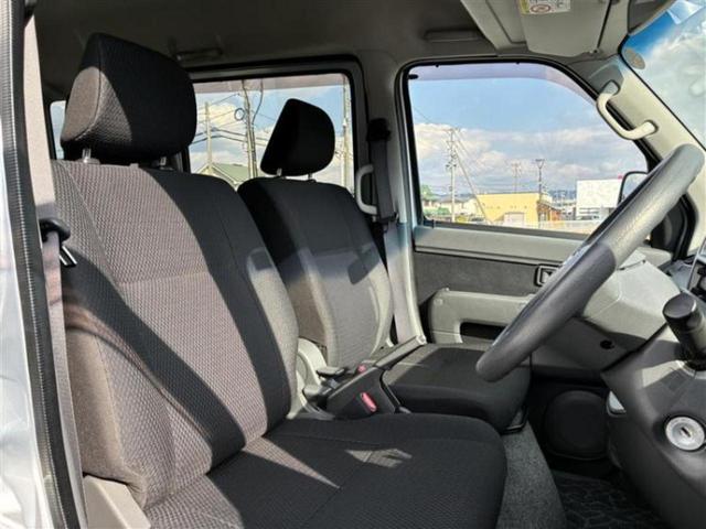 ハイゼットカーゴ ４ＷＤクルーズターボリミテッド　新品タイヤ／保証書／ＡＢＳ／エアバッグ　運転席／エアバッグ　助手席／パワーウインドウ／パワーステアリング／マニュアルエアコン／取扱説明書／ユーザー買取車／パワードアロック／アクセサリーソケット　４ＷＤ（5枚目）