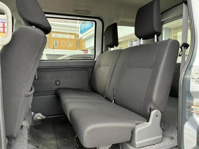 ハイゼットカーゴ ４ＷＤクルーズターボリミテッド　新品タイヤ／保証書／ＡＢＳ／エアバッグ　運転席／エアバッグ　助手席／パワーウインドウ／パワーステアリング／マニュアルエアコン／取扱説明書／ユーザー買取車／パワードアロック／アクセサリーソケット　４ＷＤ（7枚目）