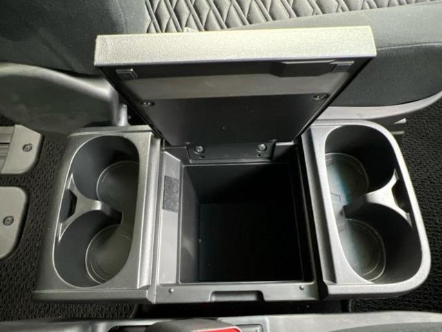 デリカD:5 4WD P 純正 ナビ/衝突安全装置/両側電動スライドドア/シートヒーター 前席/車線逸脱防止支援システム/電動バックドア/オートステップ/ヘッドランプ LED/Bluetooth接続/ETC/EBD付ABS(34枚目)