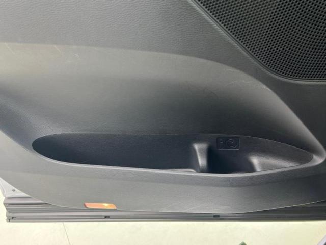 デリカD:5 4WD P 純正 ナビ/衝突安全装置/両側電動スライドドア/シートヒーター 前席/車線逸脱防止支援システム/電動バックドア/オートステップ/ヘッドランプ LED/Bluetooth接続/ETC/EBD付ABS(36枚目)