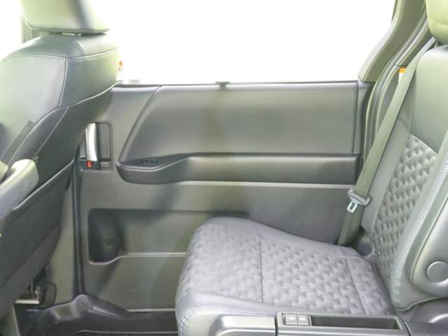 ヴォクシー 4WD S-Z 新品タイヤ/モデリスタエアロ/保証書/ディスプレイオーディオ+ナビ10インチ/フリップダウンモニター 純正 14インチ/衝突安全装置/両側電動スライドドア/シートヒーター 衝突被害軽減システム 4WD(23枚目)