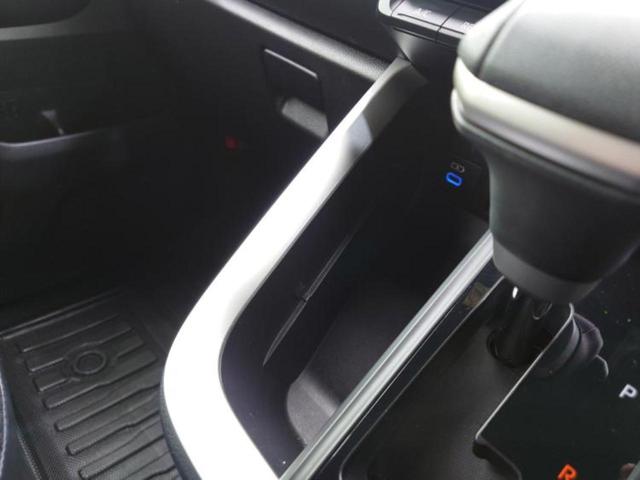 ヴォクシー 4WD S-Z 新品タイヤ/モデリスタエアロ/保証書/ディスプレイオーディオ+ナビ10インチ/フリップダウンモニター 純正 14インチ/衝突安全装置/両側電動スライドドア/シートヒーター 衝突被害軽減システム 4WD(45枚目)