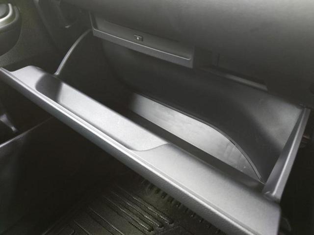 ヴォクシー 4WD S-Z 新品タイヤ/モデリスタエアロ/保証書/ディスプレイオーディオ+ナビ10インチ/フリップダウンモニター 純正 14インチ/衝突安全装置/両側電動スライドドア/シートヒーター 衝突被害軽減システム 4WD(49枚目)