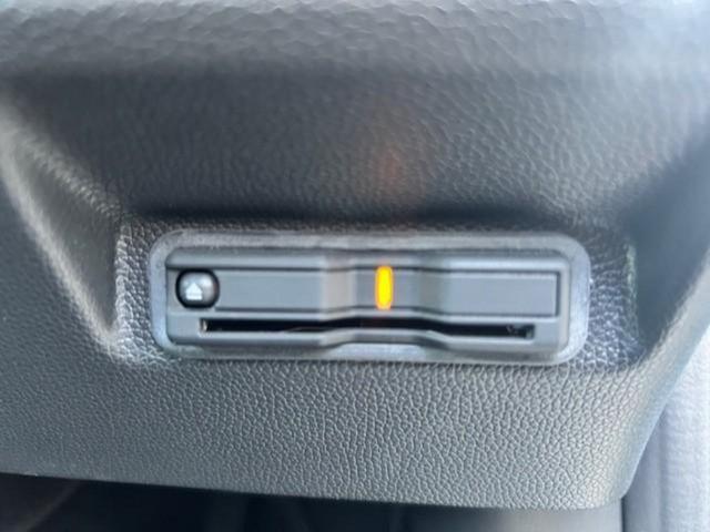 フリードハイブリッド 4WDハイブリッドGブラックスタイル 新品タイヤ/保証書/純正 9インチ SDナビ/フリップダウンモニター 純正 10.1インチ/ホンダセンシング/両側電動スライドドア/シートヒーター 前席/車線逸脱防止支援システム 衝突被害軽減システム(14枚目)