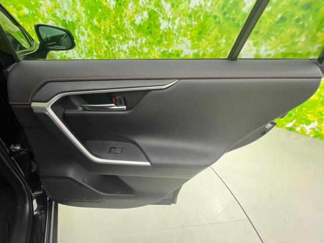 RAV4 4WDアドベンチャー 新品タイヤ/サンルーフ/保証書/社外 9インチ SDナビ/衝突安全装置/シートエアコン/車線逸脱防止支援システム/シート 合皮/ヘッドランプ LED/Bluetooth接続/ETC/EBD付ABS(21枚目)