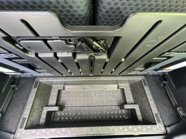 タント ４ＷＤファンクロスターボ　ディスプレイオーディオ９インチ／衝突安全装置／両側電動スライドドア／シートヒーター　前席／車線逸脱防止支援システム／ヘッドランプ　ＬＥＤ／ＥＢＤ付ＡＢＳ／横滑り防止装置／アイドリングストップ　４ＷＤ（24枚目）