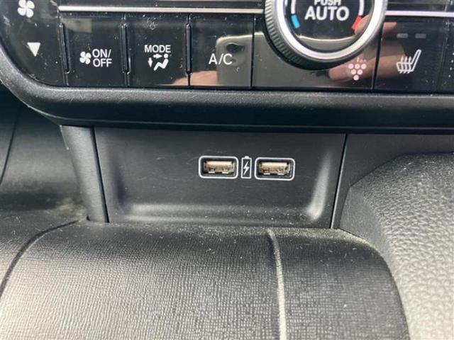 N-WGNカスタム 4WD L・ホンダセンシング 新品タイヤ/保証書/ホンダセンシング/シートヒーター/車線逸脱防止支援システム/ヘッドランプ HID/EBD付ABS/横滑り防止装置/アイドリングストップ/エアバッグ 運転席/エアバッグ 助手席(16枚目)