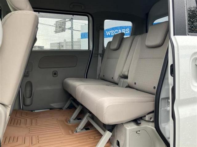 ＷＥＣＡＲＳでは各商談席に大型モニターをご用意しております！見やすい大画面でゆったりと全国の在庫をご覧いただけます！是非ご来店お待ちしております！