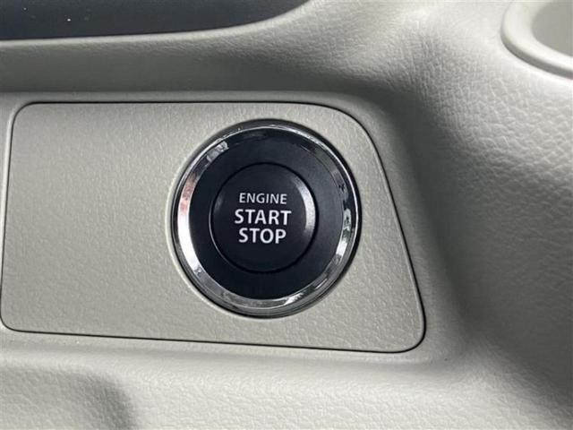 ＷＥＣＡＲＳの展示場では実際に見て、触ってお車をお選びいただけます！知識の豊富な営業スタッフが様々なカーライフをご提案いたします！