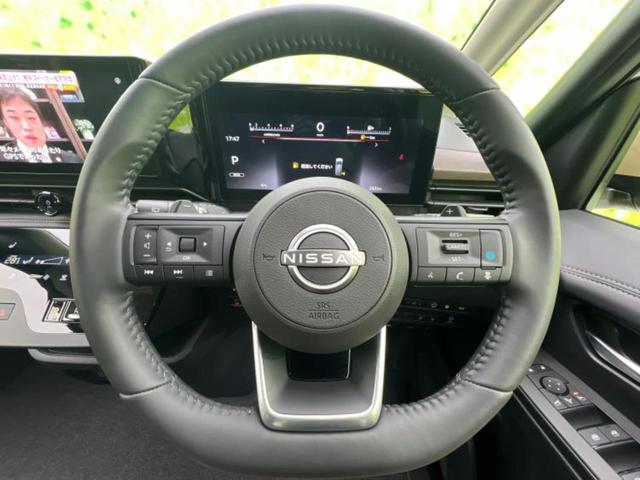 セレナ 4WDハイウェイスターV 新品タイヤ/保証書/ディスプレイオーディオ+ナビ12.3インチ/衝突安全装置/両側電動スライドドア/シートヒーター/アラウンドビューモニター/車線逸脱防止支援システム/プロパイロット 全周囲カメラ(14枚目)