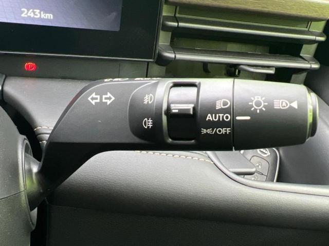 セレナ 4WDハイウェイスターV 新品タイヤ/保証書/ディスプレイオーディオ+ナビ12.3インチ/衝突安全装置/両側電動スライドドア/シートヒーター/アラウンドビューモニター/車線逸脱防止支援システム/プロパイロット 全周囲カメラ(15枚目)