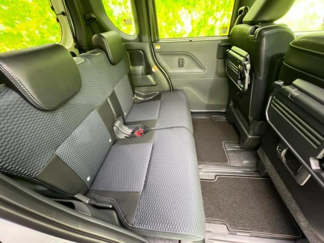 タント ４ＷＤカスタムＲＳ　新品タイヤ／保証書／純正　ＳＤナビ／衝突安全装置／両側電動スライドドア／シートヒーター／パノラマモニター／車線逸脱防止支援システム／シート　ハーフレザー／ヘッドランプ　ＬＥＤ　衝突被害軽減システム（5枚目）