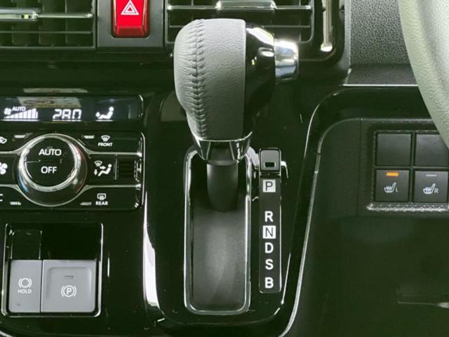 タント ４ＷＤカスタムＲＳ　新品タイヤ／保証書／純正　ＳＤナビ／衝突安全装置／両側電動スライドドア／シートヒーター／パノラマモニター／車線逸脱防止支援システム／シート　ハーフレザー／ヘッドランプ　ＬＥＤ　衝突被害軽減システム（18枚目）