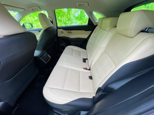 NX 4WD NX200tバージョンL 保証書/純正 SDナビ/プリクラッシュセーフティ/シートエアコン/車線逸脱防止支援システム/シート フルレザー/電動バックドア/ヘッドランプ LED/Bluetooth接続/ETC/EBD付ABS(7枚目)