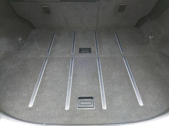 ハリアー 4WDエレガンスGRスポーツ 保証書/純正 9インチ SDナビ/衝突安全装置/車線逸脱防止支援システム/シート ハーフレザー/ヘッドランプ LED/Bluetooth接続/ETC2.0/EBD付ABS/横滑り防止装置 バックカメラ(8枚目)