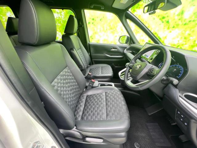 ヴォクシー ４ＷＤハイブリッドＳ－Ｚ　保証書／ディスプレイオーディオ１０．５インチ／衝突安全装置／両側電動スライドドア／シートヒーター　前席／車線逸脱防止支援システム／シート　ハーフレザー／オートステップ／ヘッドランプ　ＬＥＤ　４ＷＤ（4枚目）