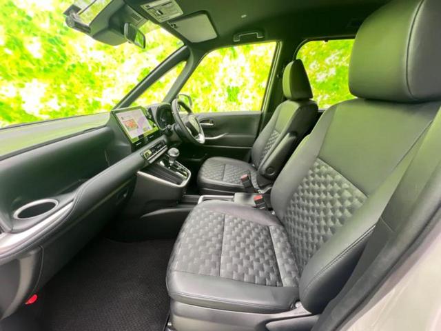 ヴォクシー ４ＷＤハイブリッドＳ－Ｚ　保証書／ディスプレイオーディオ１０．５インチ／衝突安全装置／両側電動スライドドア／シートヒーター　前席／車線逸脱防止支援システム／シート　ハーフレザー／オートステップ／ヘッドランプ　ＬＥＤ　４ＷＤ（7枚目）