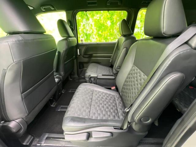 ヴォクシー ４ＷＤハイブリッドＳ－Ｚ　保証書／ディスプレイオーディオ１０．５インチ／衝突安全装置／両側電動スライドドア／シートヒーター　前席／車線逸脱防止支援システム／シート　ハーフレザー／オートステップ／ヘッドランプ　ＬＥＤ　４ＷＤ（8枚目）