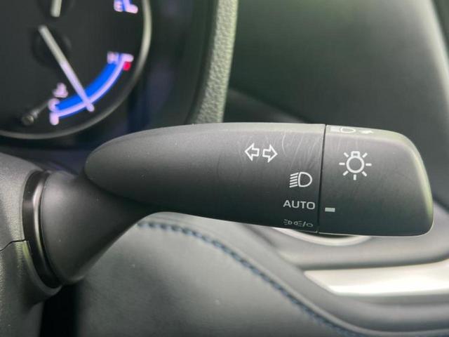 ヴォクシー ４ＷＤハイブリッドＳ－Ｚ　保証書／ディスプレイオーディオ１０．５インチ／衝突安全装置／両側電動スライドドア／シートヒーター　前席／車線逸脱防止支援システム／シート　ハーフレザー／オートステップ／ヘッドランプ　ＬＥＤ　４ＷＤ（16枚目）