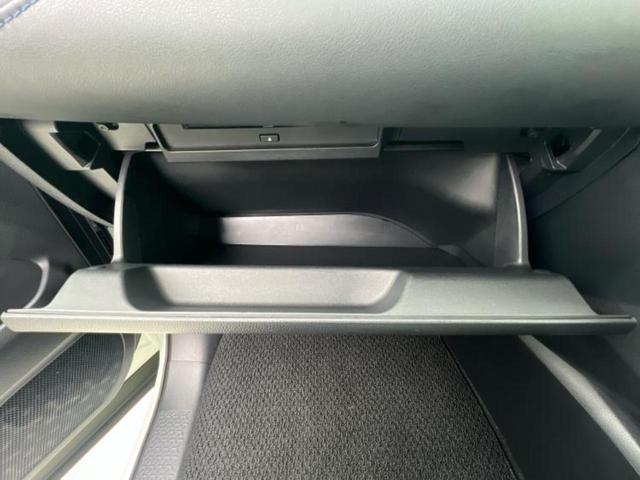 ヴォクシー ４ＷＤハイブリッドＳ－Ｚ　保証書／ディスプレイオーディオ１０．５インチ／衝突安全装置／両側電動スライドドア／シートヒーター　前席／車線逸脱防止支援システム／シート　ハーフレザー／オートステップ／ヘッドランプ　ＬＥＤ　４ＷＤ（35枚目）