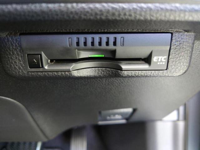 カローラ ４ＷＤハイブリッドＳ　ディスプレイオーディオ８インチ／衝突安全装置／車線逸脱防止支援システム／ドライブレコーダー　前後／ヘッドランプ　ＬＥＤ／ＥＴＣ／ＥＢＤ付ＡＢＳ／横滑り防止装置／アイドリングストップ　バックカメラ　ＴＶ（18枚目）