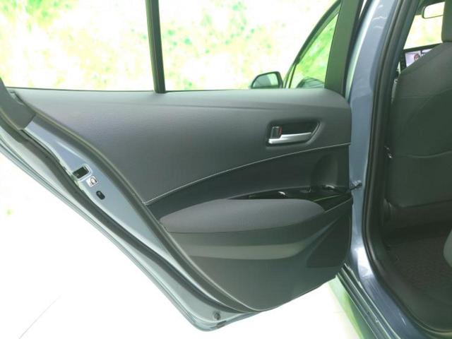 カローラ ４ＷＤハイブリッドＳ　ディスプレイオーディオ８インチ／衝突安全装置／車線逸脱防止支援システム／ドライブレコーダー　前後／ヘッドランプ　ＬＥＤ／ＥＴＣ／ＥＢＤ付ＡＢＳ／横滑り防止装置／アイドリングストップ　バックカメラ　ＴＶ（22枚目）