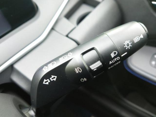 ノート 4WDオーテックFOUR 新品タイヤ/保証書/純正 SDナビ/インテリジェントルームミラー/衝突安全装置/シートヒーター/全方位モニター/車線逸脱防止支援システム/シート 合皮/プロパイロット/ヘッドランプ LED 4WD(16枚目)