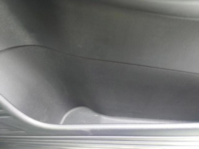 ノート 4WDオーテックFOUR 新品タイヤ/保証書/純正 SDナビ/インテリジェントルームミラー/衝突安全装置/シートヒーター/全方位モニター/車線逸脱防止支援システム/シート 合皮/プロパイロット/ヘッドランプ LED 4WD(40枚目)