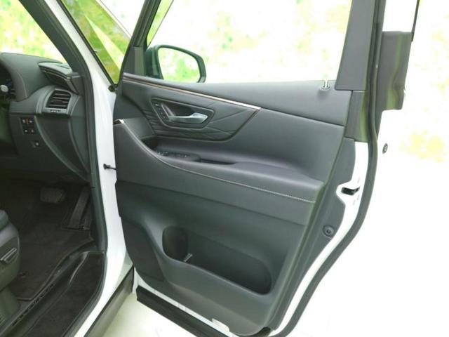 アルファードハイブリッド ４ＷＤハイブリッドＺ　サンルーフ／保証書／ディスプレイオーディオ＋ナビ／デジタルインナーミラー／衝突安全装置／両側電動スライドドア／シートヒーター／全方位モニター／車線逸脱防止支援システム／シート　合皮　全周囲カメラ（22枚目）