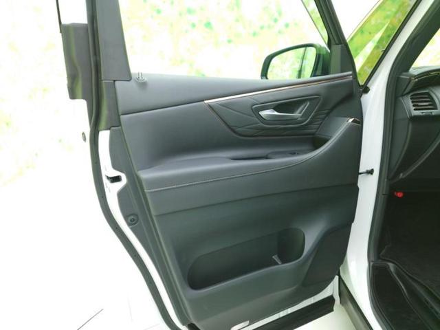 アルファードハイブリッド ４ＷＤハイブリッドＺ　サンルーフ／保証書／ディスプレイオーディオ＋ナビ／デジタルインナーミラー／衝突安全装置／両側電動スライドドア／シートヒーター／全方位モニター／車線逸脱防止支援システム／シート　合皮　全周囲カメラ（23枚目）