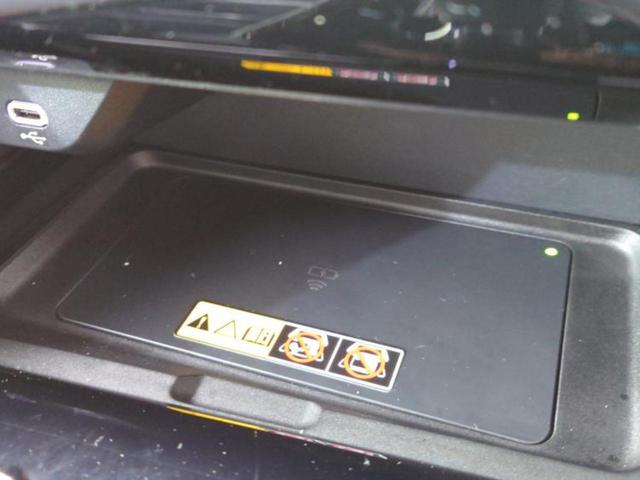 アルファードハイブリッド ４ＷＤハイブリッドＺ　サンルーフ／保証書／ディスプレイオーディオ＋ナビ／デジタルインナーミラー／衝突安全装置／両側電動スライドドア／シートヒーター／全方位モニター／車線逸脱防止支援システム／シート　合皮　全周囲カメラ（42枚目）