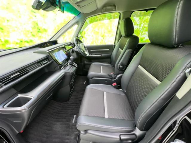 ステップワゴンスパーダ ４ＷＤスパーダクールスピリット・ホンダセンシング　新品タイヤ／保証書／純正　１０インチ　ＳＤナビ／両側電動スライドドア／シートヒーター　前席／シート　ハーフレザー／ヘッドランプ　ＬＥＤ／ＵＳＢジャック／ＥＴＣ／ＥＢＤ付ＡＢＳ／横滑り防止装置　４ＷＤ（7枚目）