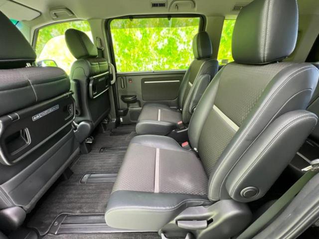 ステップワゴンスパーダ ４ＷＤスパーダクールスピリット・ホンダセンシング　新品タイヤ／保証書／純正　１０インチ　ＳＤナビ／両側電動スライドドア／シートヒーター　前席／シート　ハーフレザー／ヘッドランプ　ＬＥＤ／ＵＳＢジャック／ＥＴＣ／ＥＢＤ付ＡＢＳ／横滑り防止装置　４ＷＤ（8枚目）